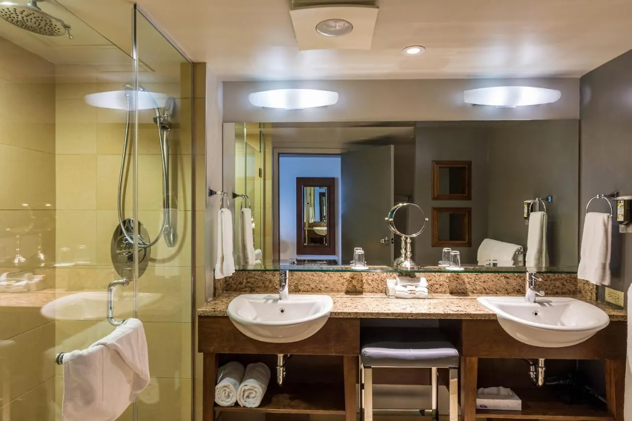 Hotel & Suites Normandin Quebec