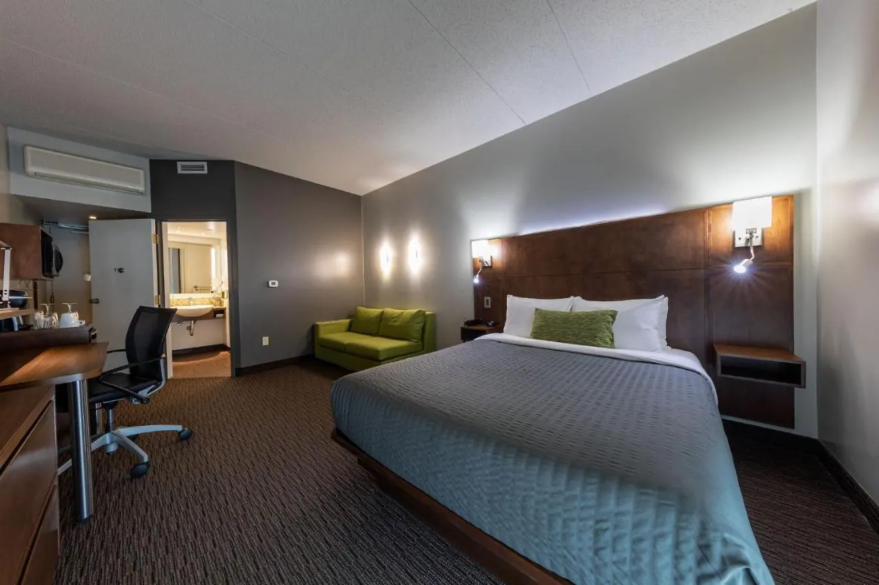 ***  Hotel & Suites Normandin Quebec Canada