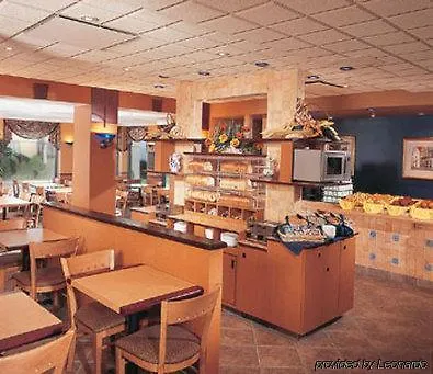 Hotel & Suites Normandin Quebec