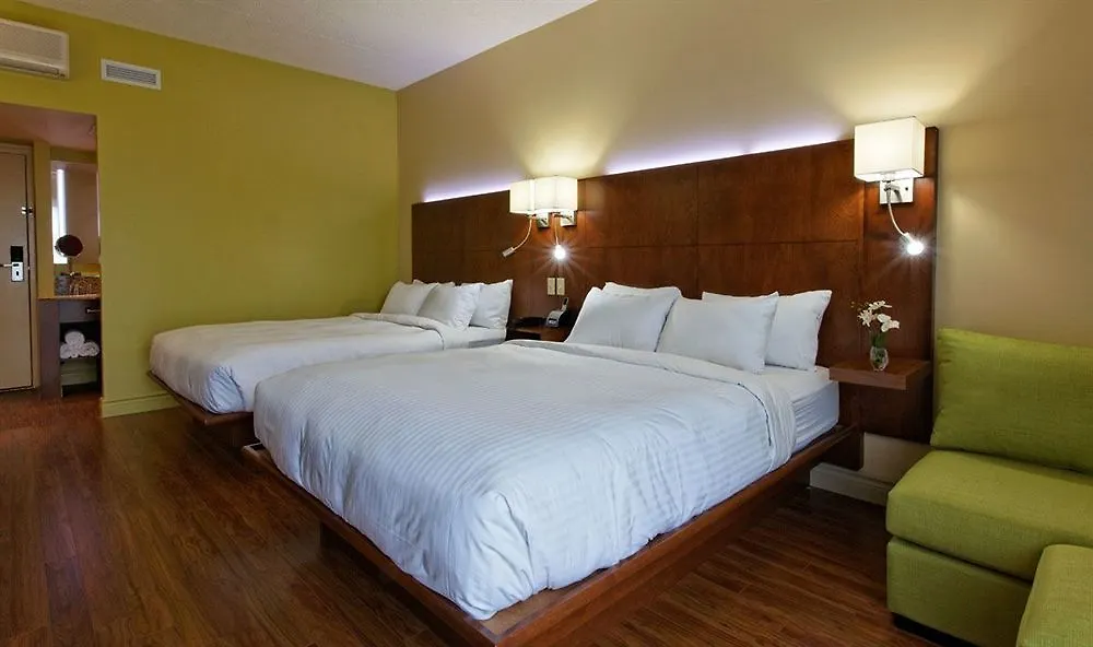 ***  Hotel & Suites Normandin Quebec Canada
