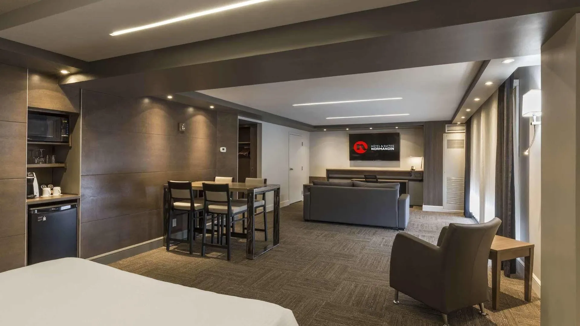 Hotel & Suites Normandin Quebec 3*, Québec